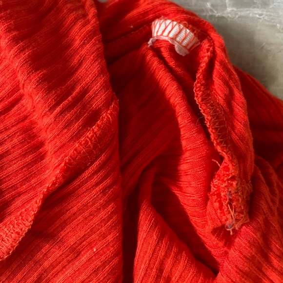 Garage orange ribbed The V Ruched Tee - Picture 10 of 11